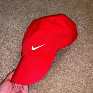 NWOT‼️ Nike Hard Bill Hat